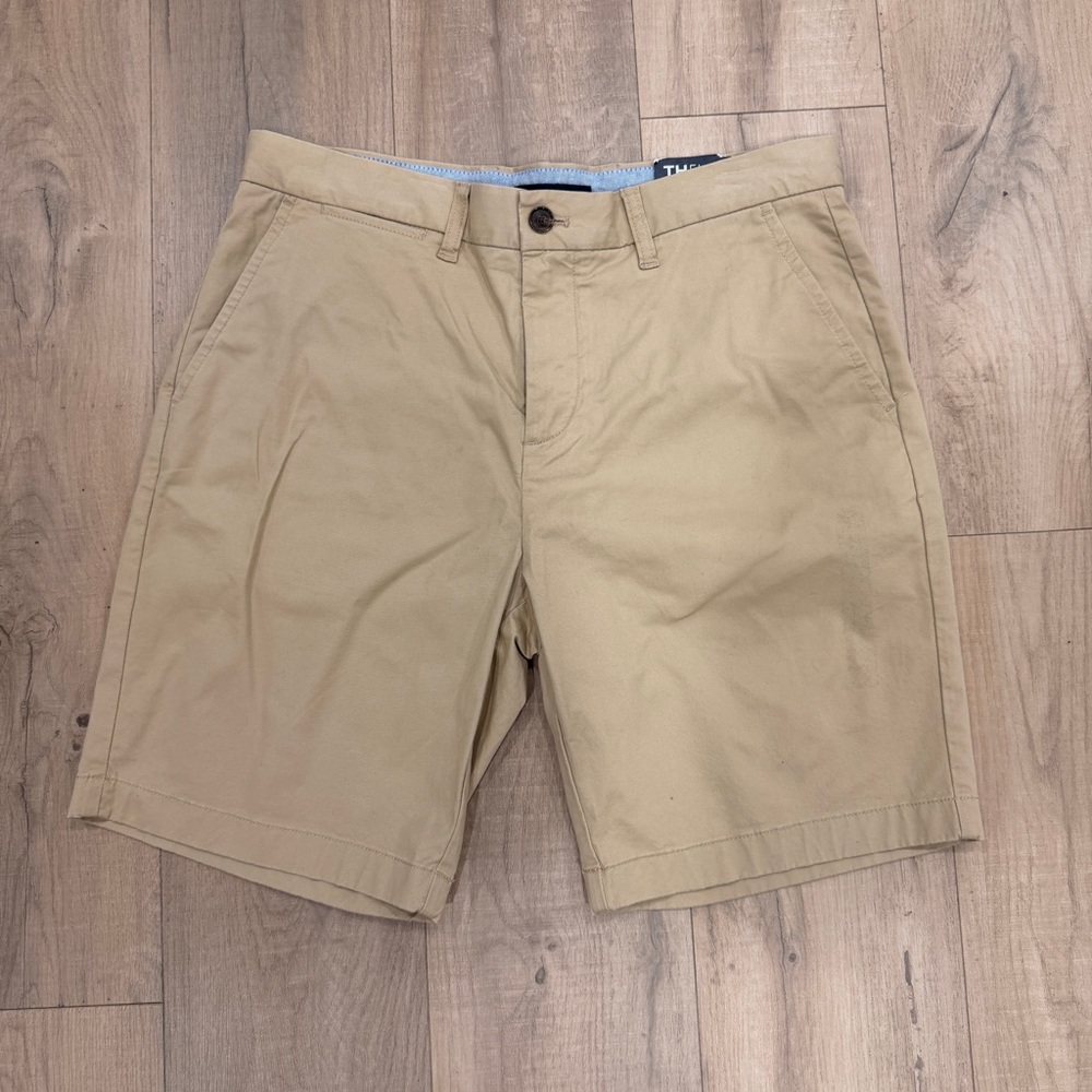 Tommy Hilfiger Khaki Men's Flat Front Shorts